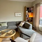 Centrally Located Spacious 2br With View Διαμέρισμα