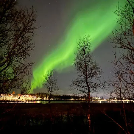 Centrally Located Spacious 2br With View شقة *