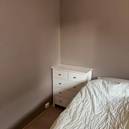 Centrally Located Spacious 2br With View شقة ترومسو