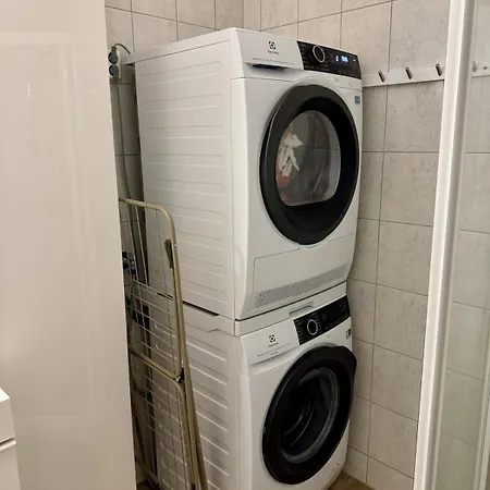 Centrally Located Spacious 2br With View * ترومسو