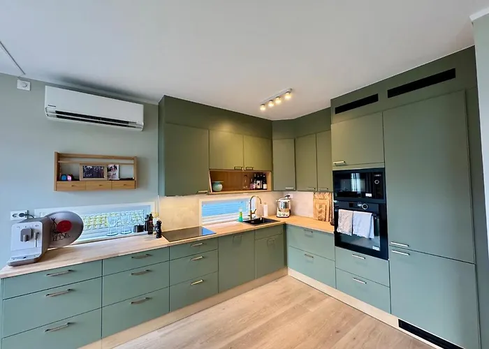 Centrally Located Spacious 2br With View