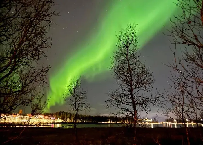 Centrally Located Spacious 2br With View Διαμέρισμα *