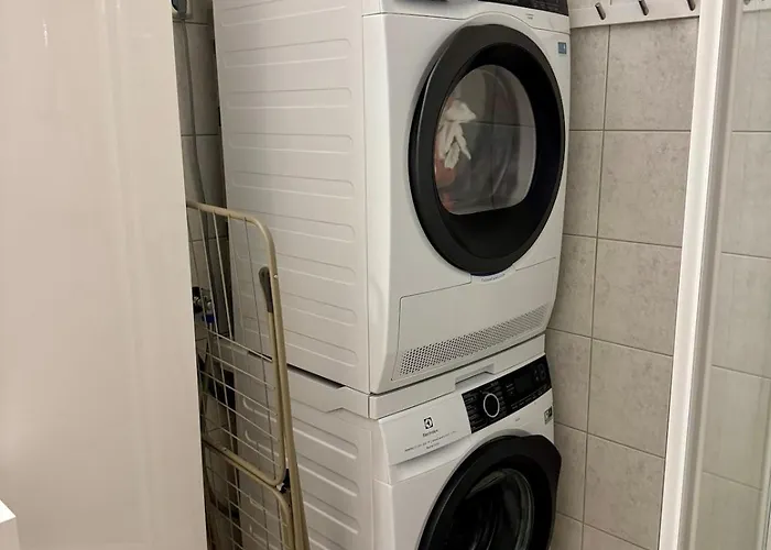 Centrally Located Spacious 2br With View * Tromsø