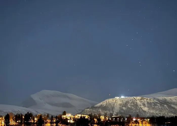 Centrally Located Spacious 2br With View * Tromsø